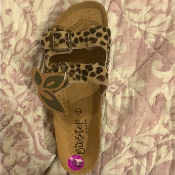 biostep leopard sandals